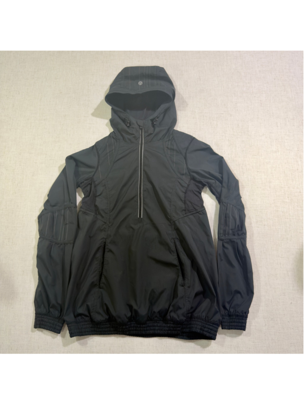 Lululemon Women’s 4 Black Half Zip Hooded Running Windbreaker Pullover Jacket - Picture 12 of 12